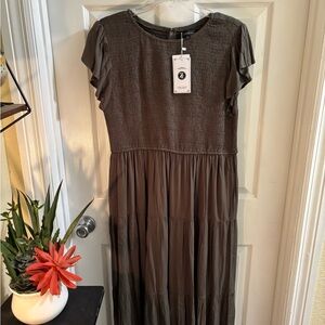 Plus Size Women’s Olive Green Smocked Dress by Zesica, size 2XL, NWT